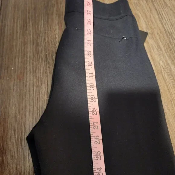Tuckernuck Black Compression September Pant NWT Med - Picture 11 of 11